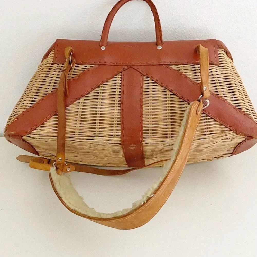 Vintage Wicker and Leather Fishing Creel Basket - Picture 8 of 8